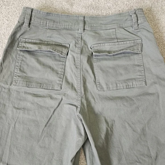 Women's High-Rise Utility Ankle Pants - A New Day Green Size 8 - Picture 4 of 7